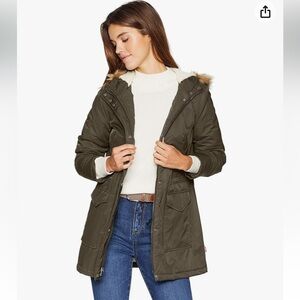 NWT Levi's Women's Performance Mid-length Parka Jacket Army Green Size 2X